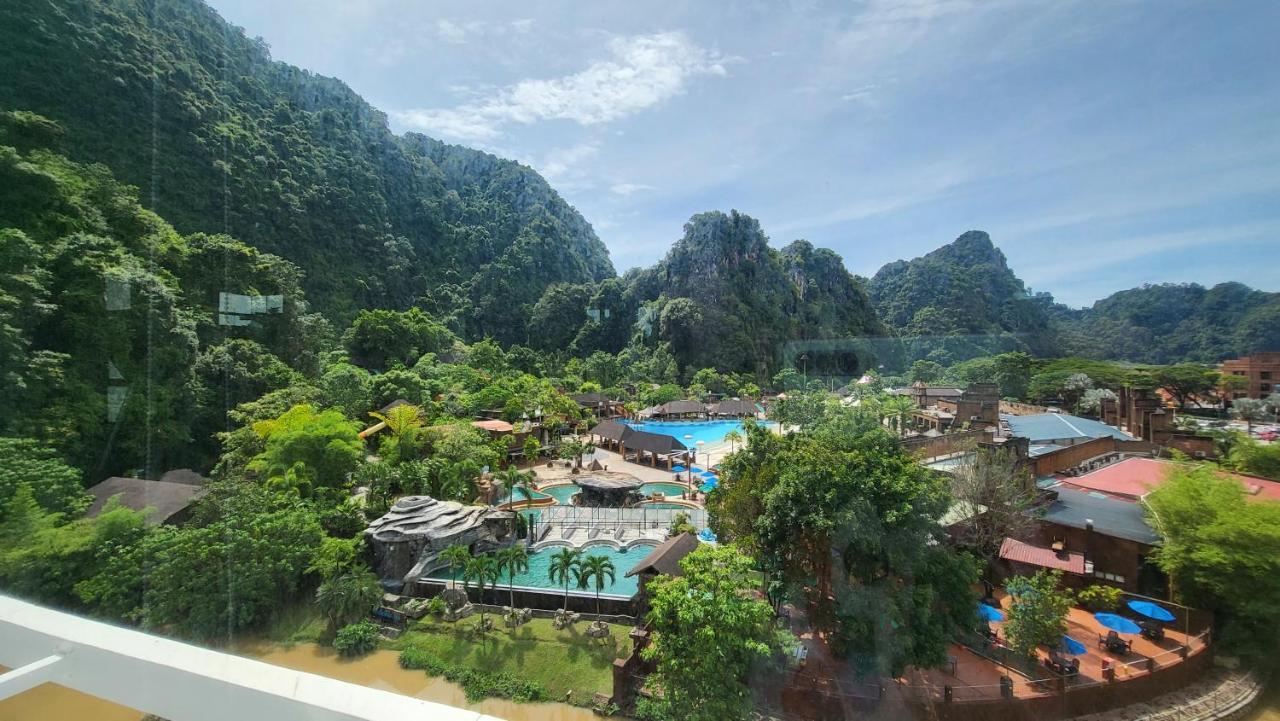 De Hotspring 6 Pax Suite @ Sunway Onsen Ipoh Kültér fotó